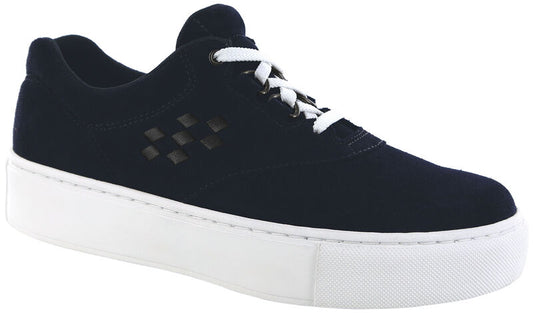 Free Rein Non Slip Lace Up